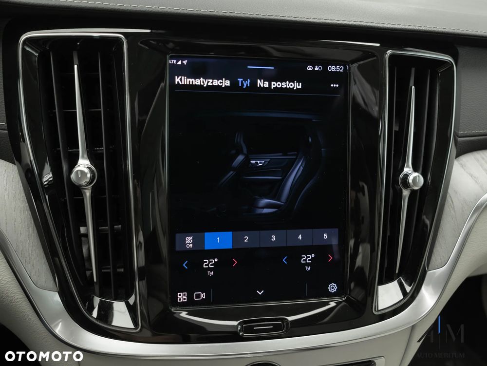 Volvo V60 Cross Country B4 D AWD Geartronic - 26