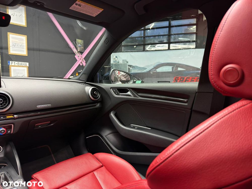 Audi S3 S tronic - 19