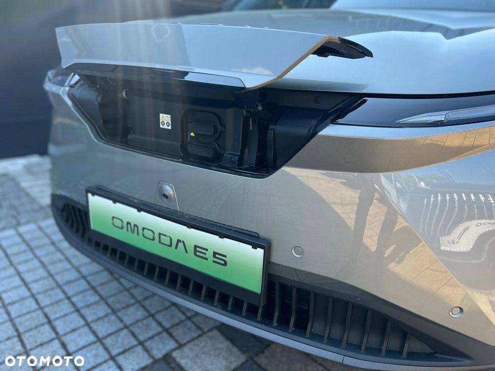 Omoda E5 - 9