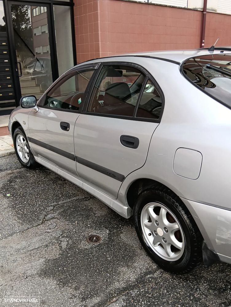 Mitsubishi Carisma HB 1.6 Comfort - 3