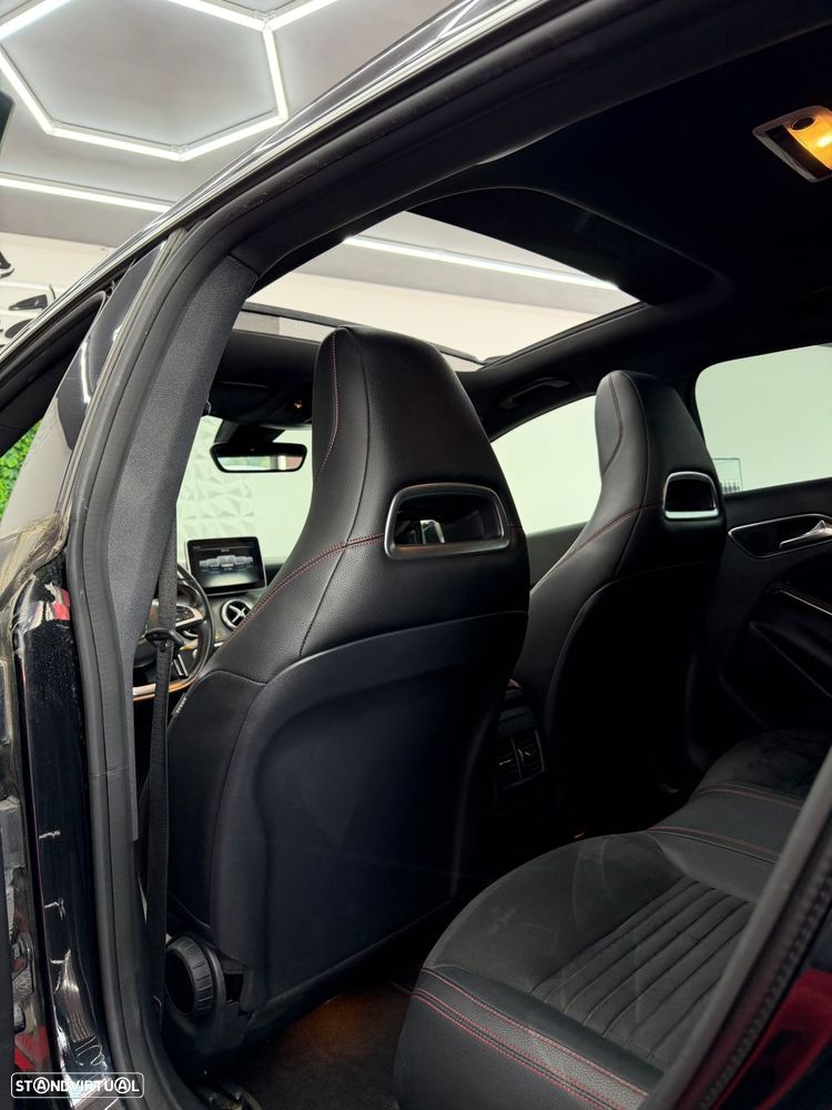 Mercedes-Benz CLA 200 d Shooting Brake AMG Line - 14