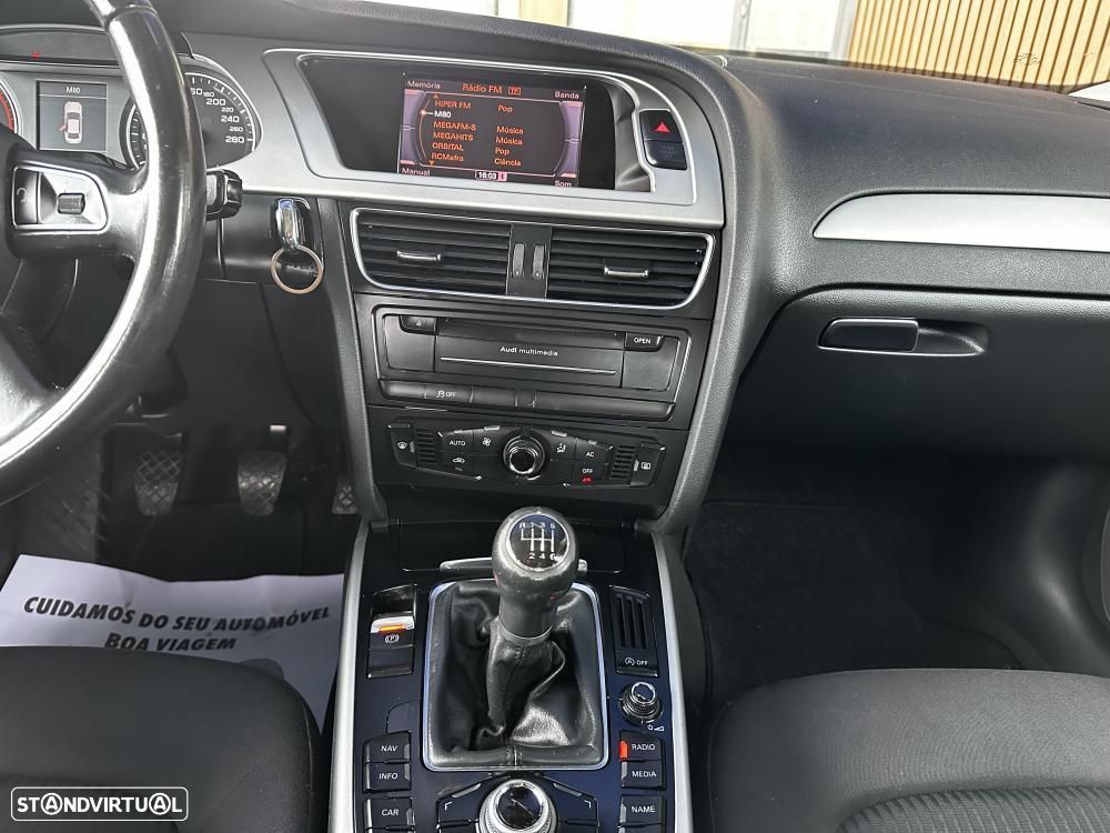 Audi A4 2.0 TDI Business Line Advance - 26
