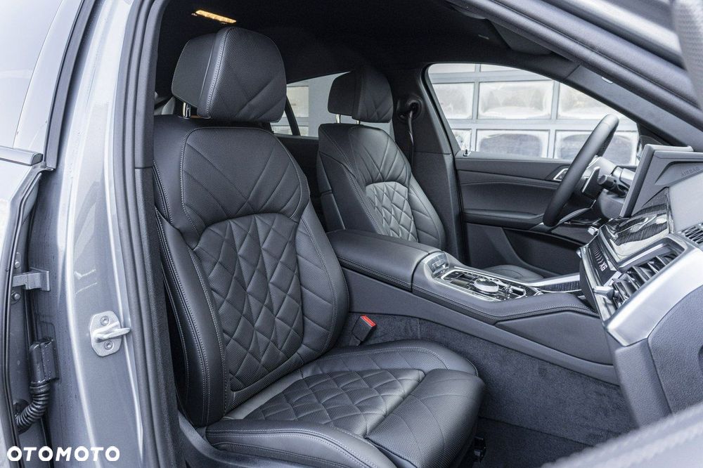 BMW X6 - 24