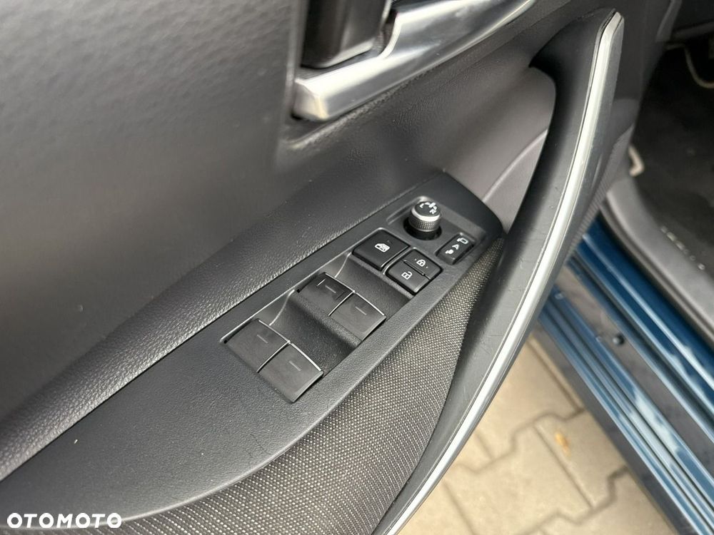 Toyota Corolla 1.8 Hybrid Style - 12