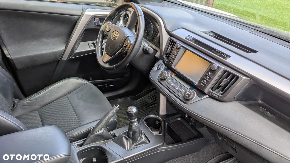 Toyota RAV4 2.0 Platinum 4x4 - 35