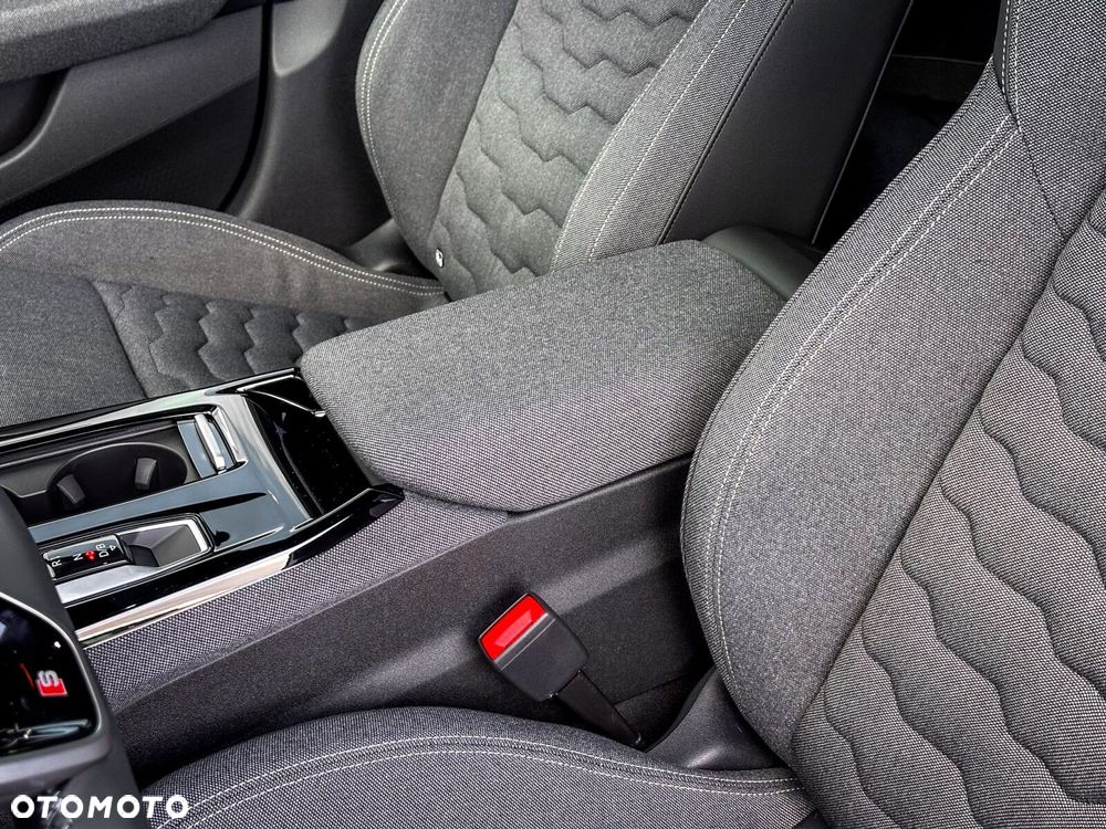 Audi A6 Avant e-tron - 24
