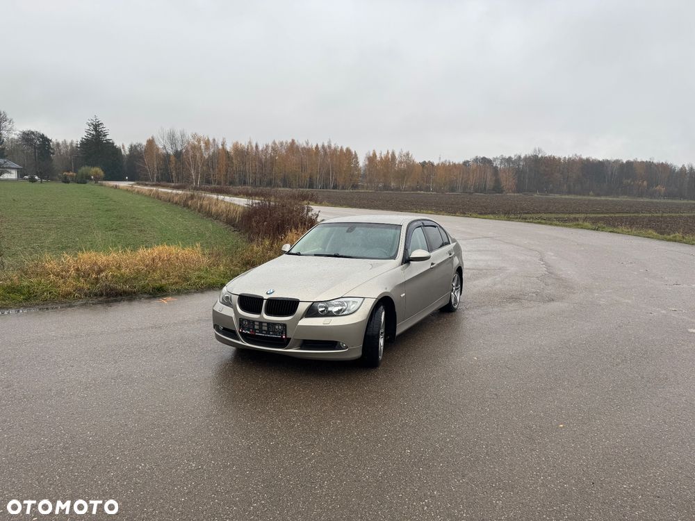 BMW Seria 3 320i Edition Sport - 2