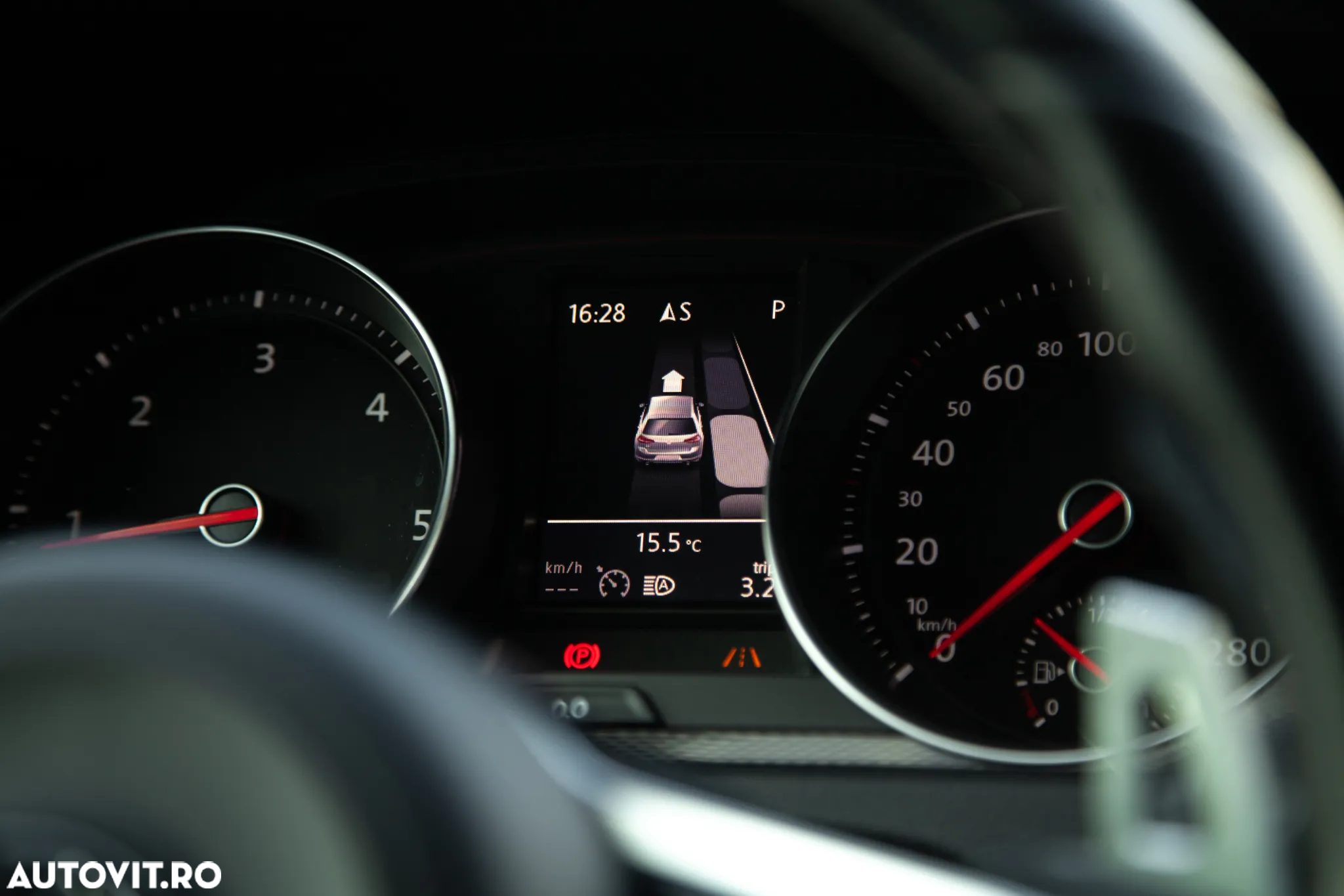 Volkswagen Golf - 24