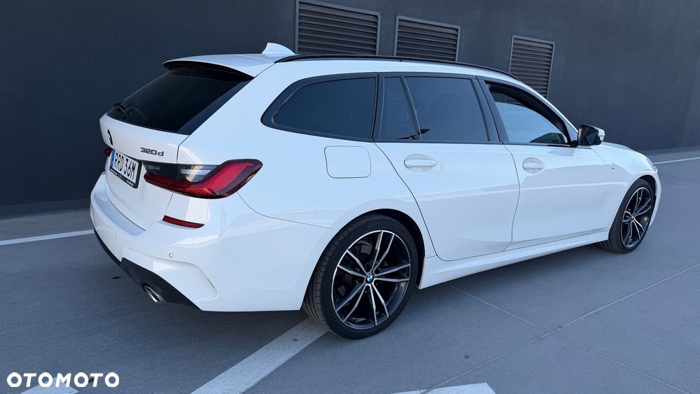 BMW Seria 3 320d xDrive Edition M Sport Shadow - 3