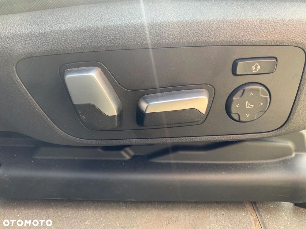 FOTELE TAPICERKA SPORTY GRZANE PAMIĘĆ ELEKTRYCZNE SKÓRA MATERIAŁ BMW 3 G21 - 5