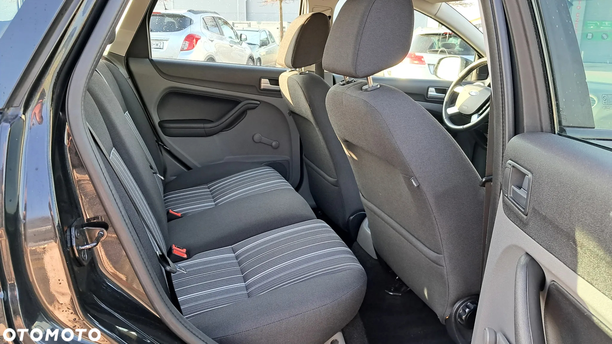 Ford Focus 1.6 16V Ambiente - 13