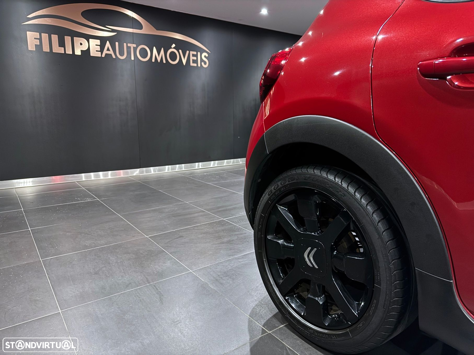 Citroën C3 1.2 PureTech Shine - 37