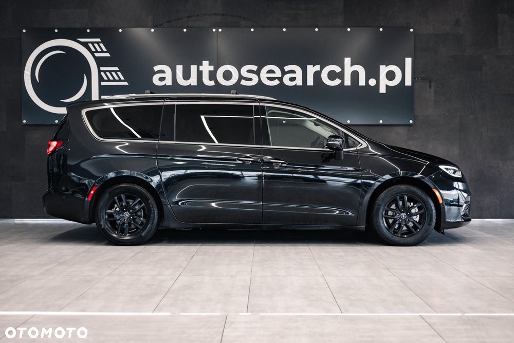 Chrysler Pacifica - 9