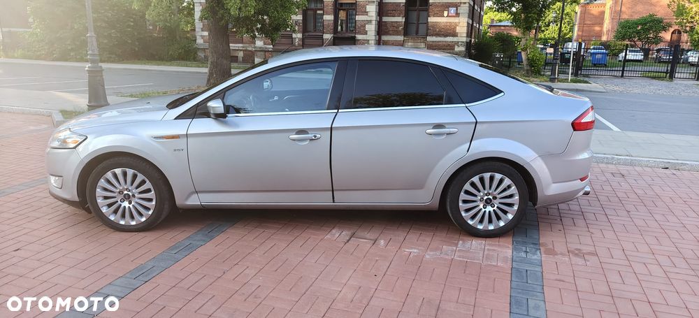 Ford Mondeo 2.5 Titanium S - 9