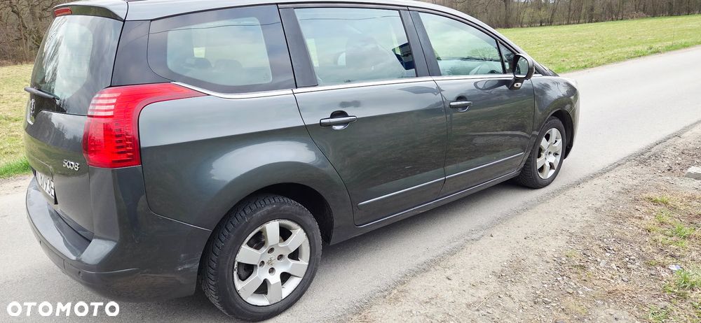 Peugeot 5008 HDI 150 Allure - 19