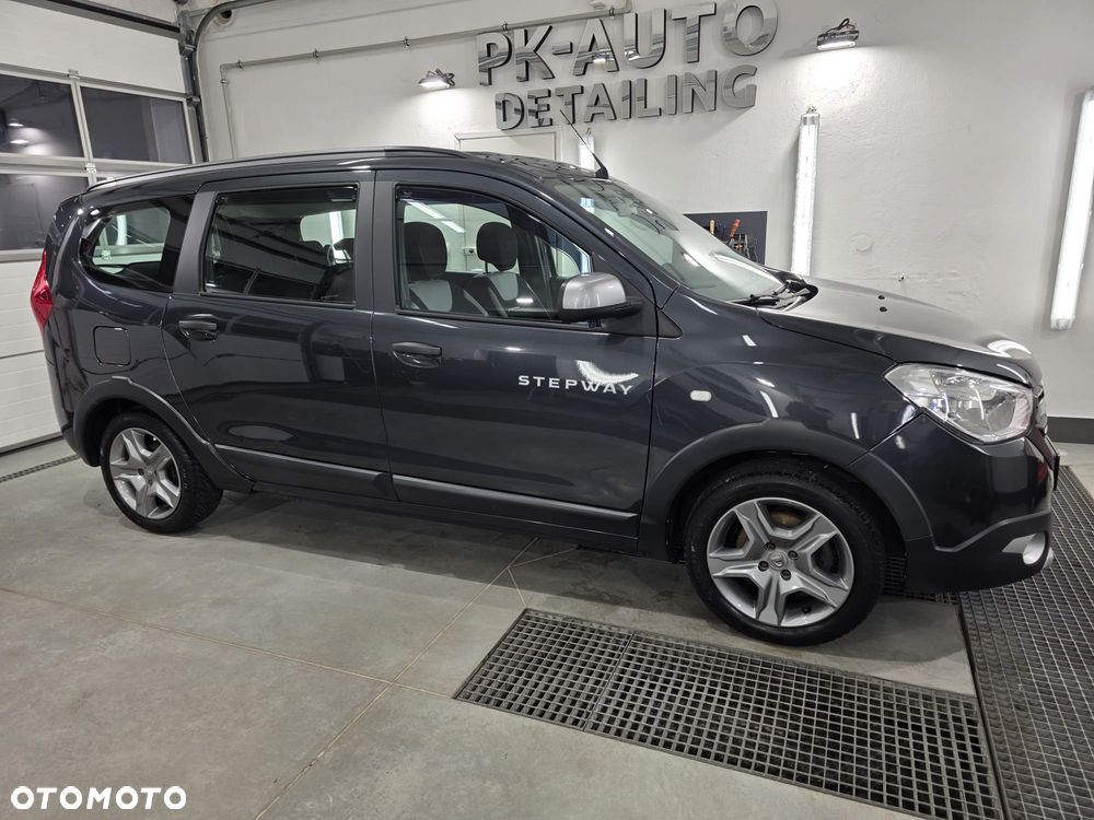 Dacia Lodgy 1.3 TCe Stepway S&S - 10