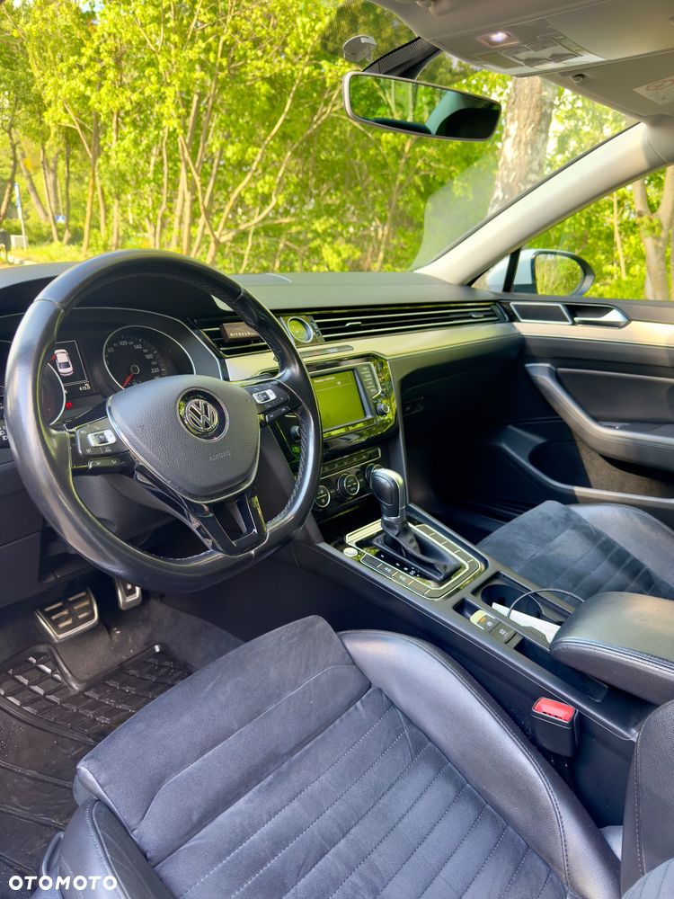 Volkswagen Passat 2.0 TDI SCR (BlueMotion Technology) DSG Highline - 9