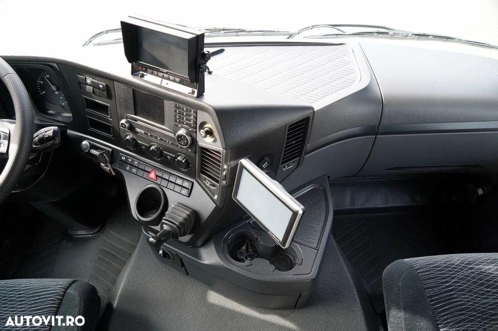 Mercedes-Benz AROCS 3243 / 8x4 / BASCUNĂ BIDIRECȚIONALĂ / BASCUNĂ HIDRODOXY / BORDMATIC / BASCUNĂ HIDRODOXY / ANVELOPE 100% / 2016 / - 34