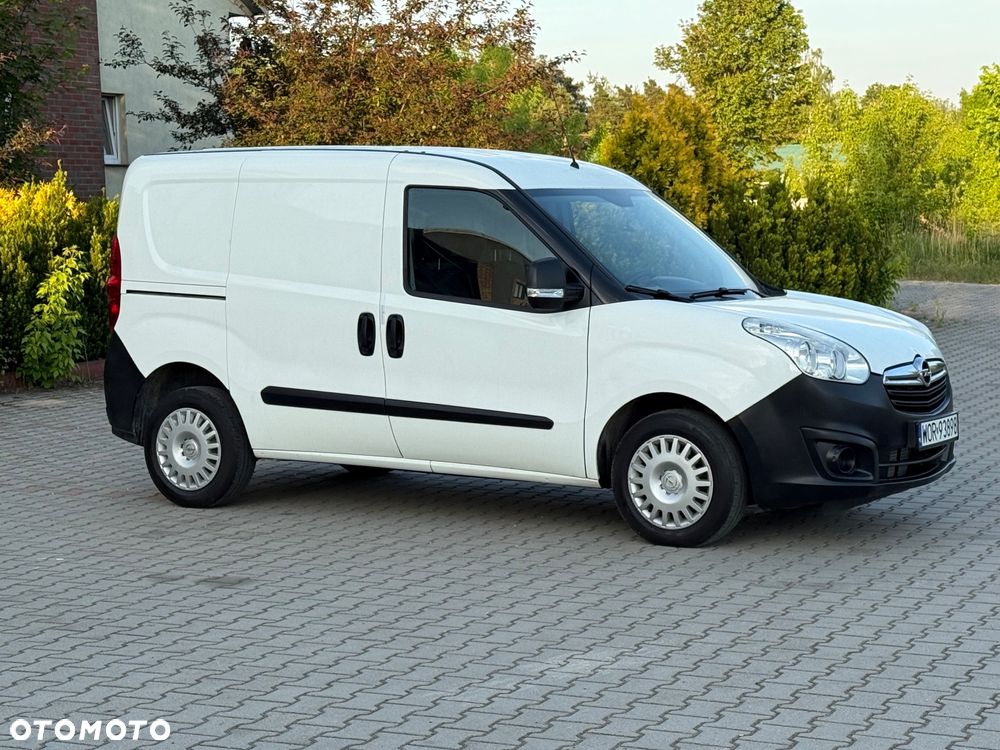 Opel COMBO 1.3 - 8