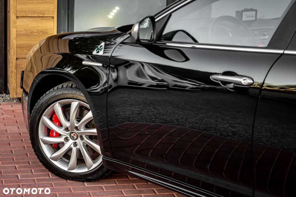 Alfa Romeo Giulietta 1.8 TBi 16V Quadrifoglio Verde - 8
