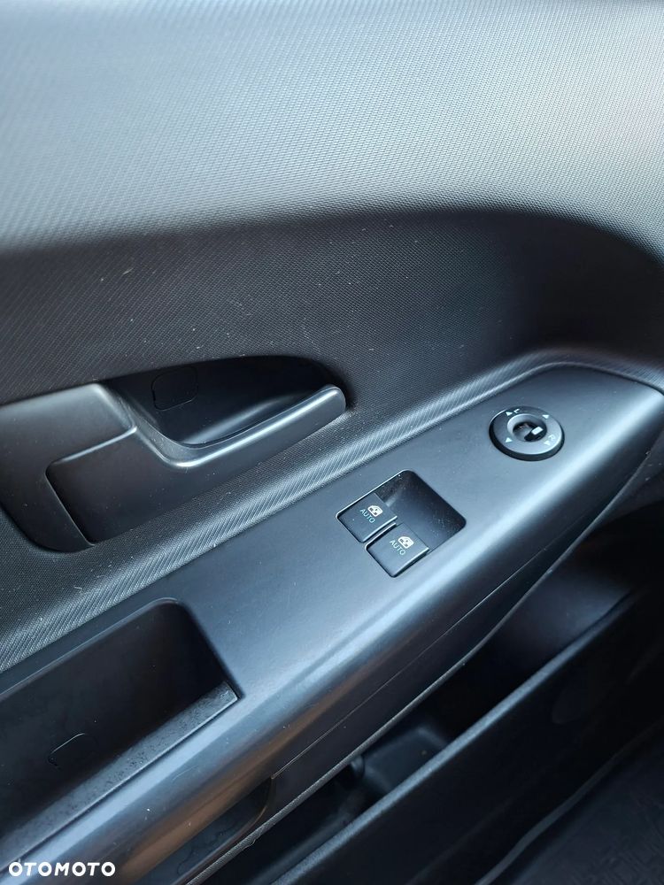 Kia Ceed - 40