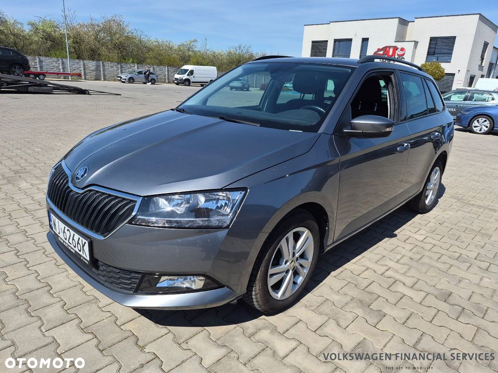 Skoda Fabia 1.0 TSI Ambition Plus - 1