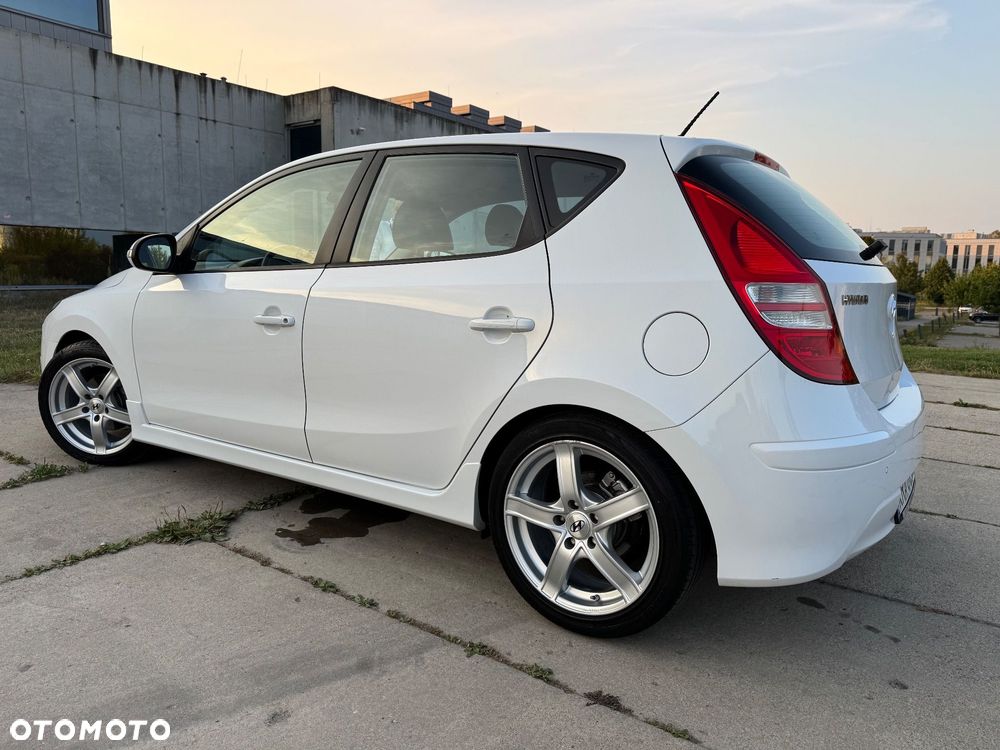 Hyundai i30 1.4 White Edition - 4