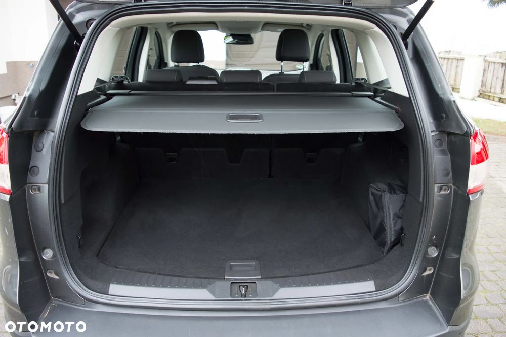 Ford Kuga 2.0 TDCi 4x2 Titanium - 34