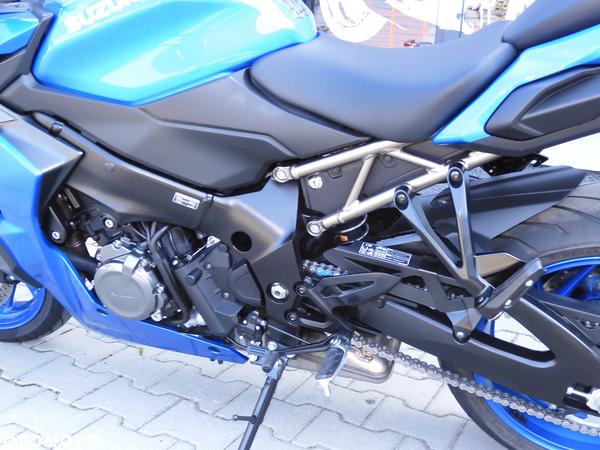 Suzuki GSX 1000 - 38