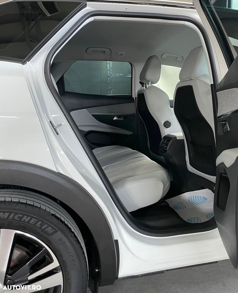 Peugeot 3008 2.0 BlueHDI S&S EAT8 GT - 33