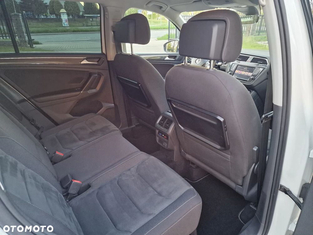 Volkswagen Tiguan - 11