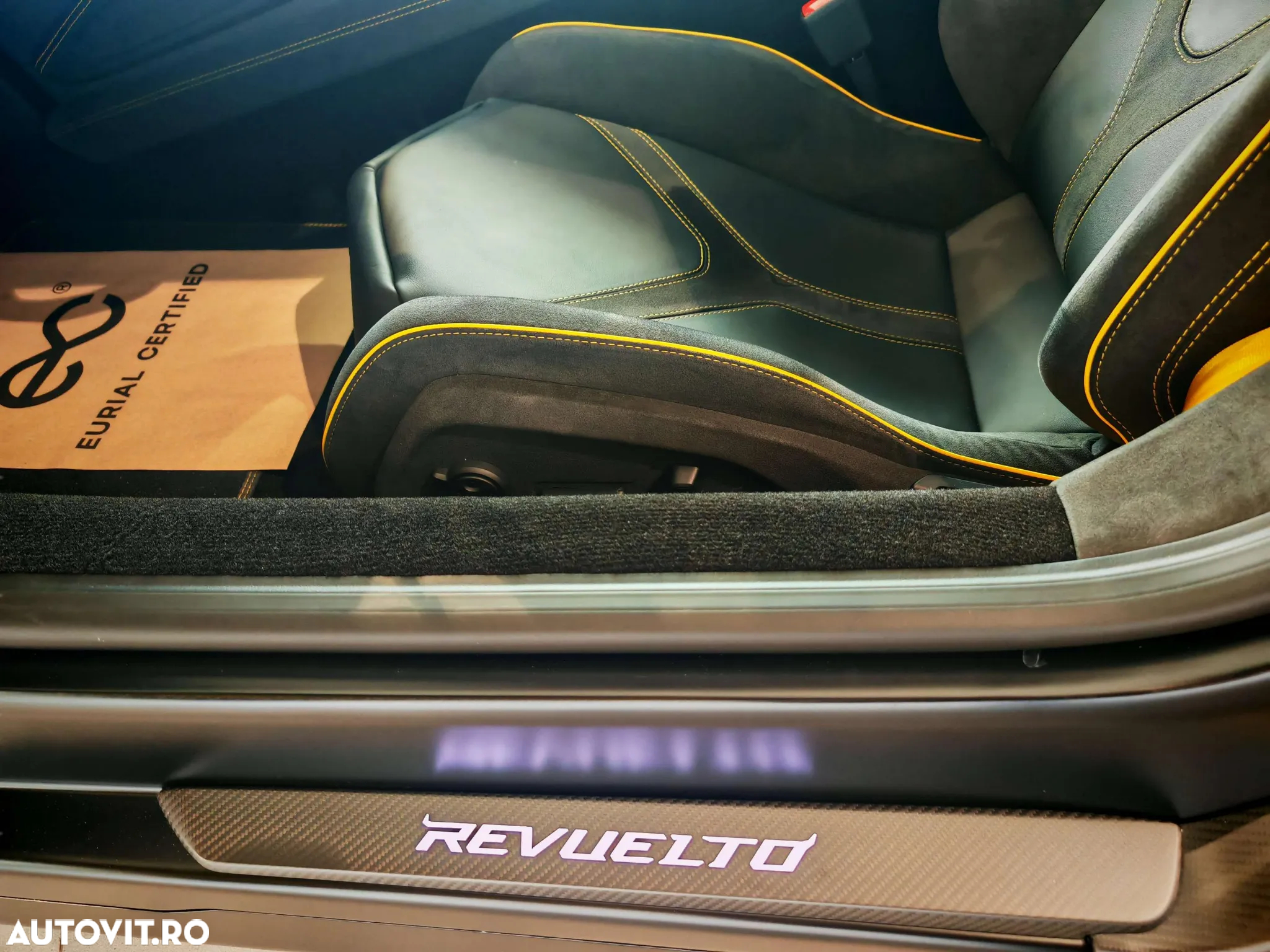 Lamborghini Revuelto - 24