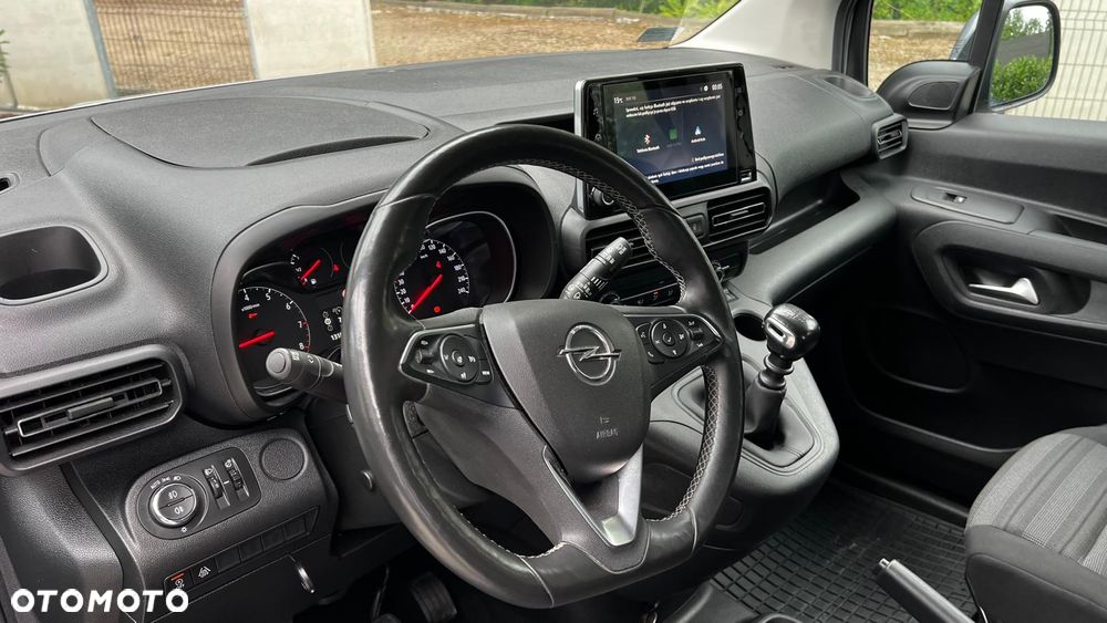 Opel Combo 1.2 Turbo Elite S&S - 11