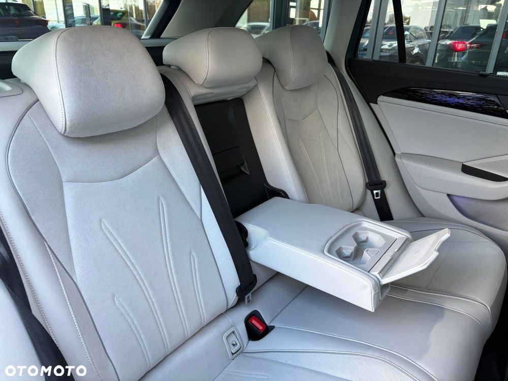 Volkswagen Passat Variant - 16