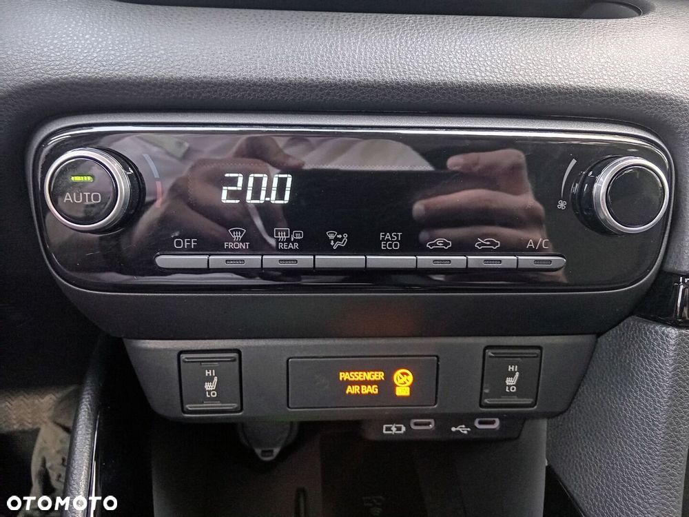 Toyota Yaris Hybrid 1.5 Style - 16