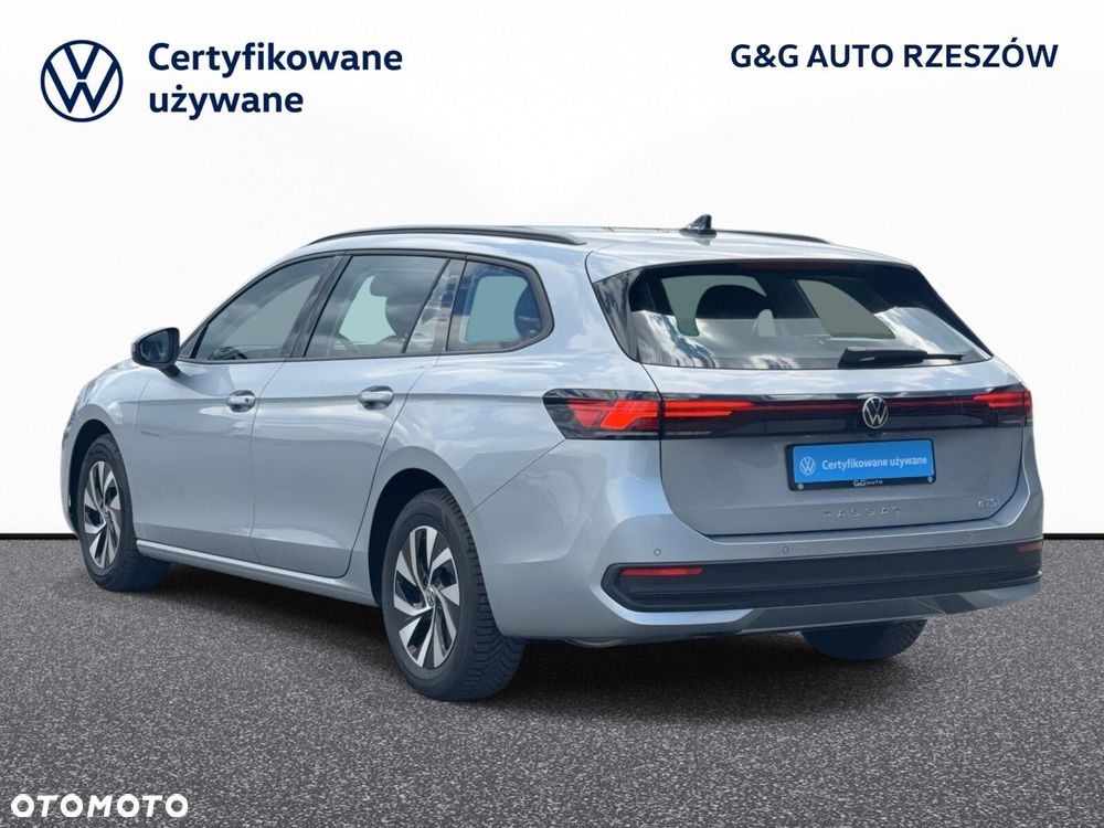 Volkswagen Passat - 5