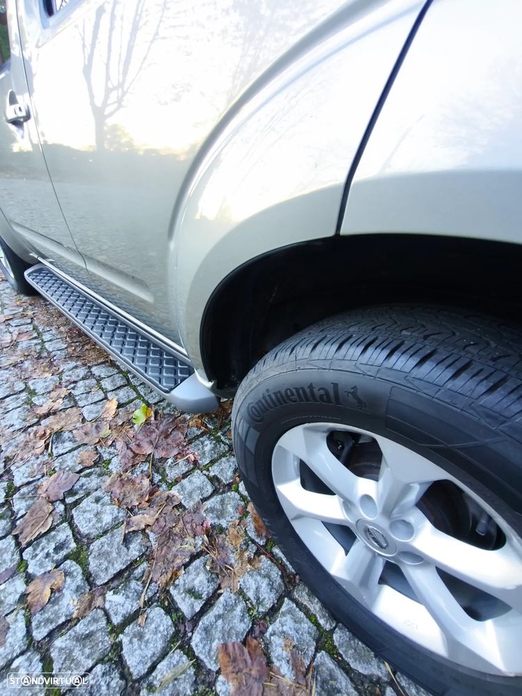 Nissan Pathfinder 2.5 dCi SE Comfort IT+Bose Auto. - 10