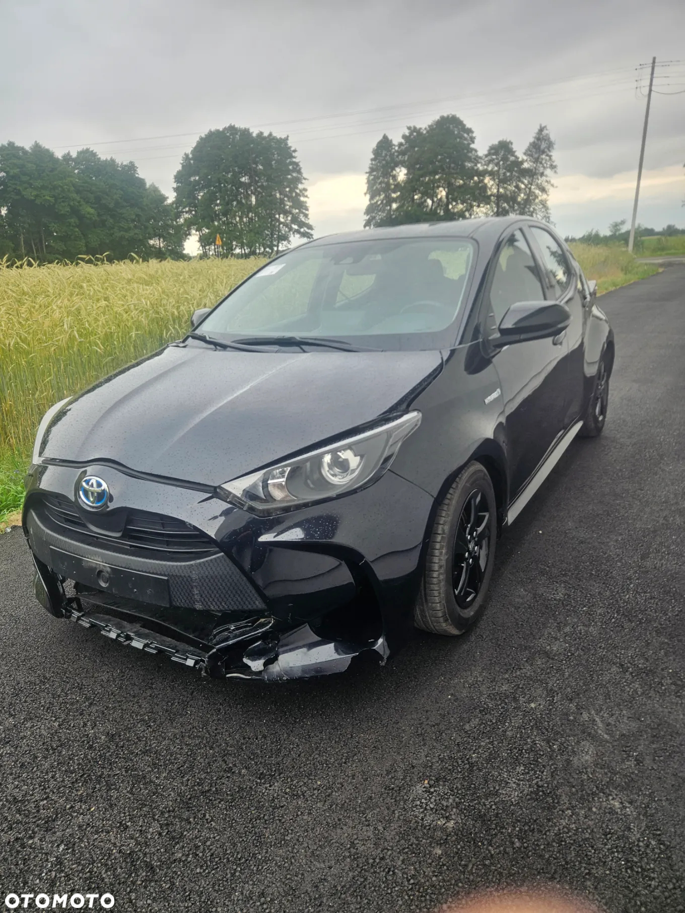 Toyota Yaris Hybrid 100 Active - 10