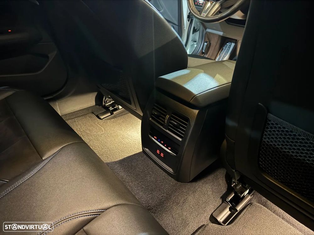 BMW i4 eDrive40 Pack Desportivo M - 39