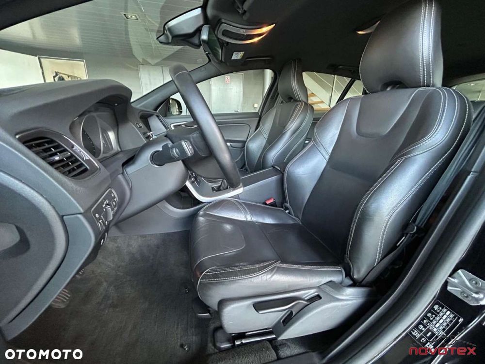 Volvo V60 T3 Momentum - 9