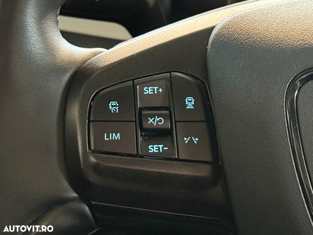 Ford Mustang Mach-E RWD Extended Range 216 kW Premium - 8