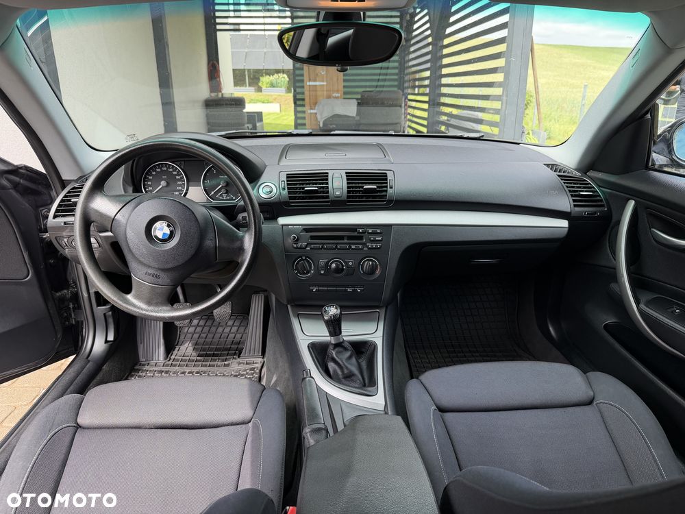 BMW Seria 1 118d - 6