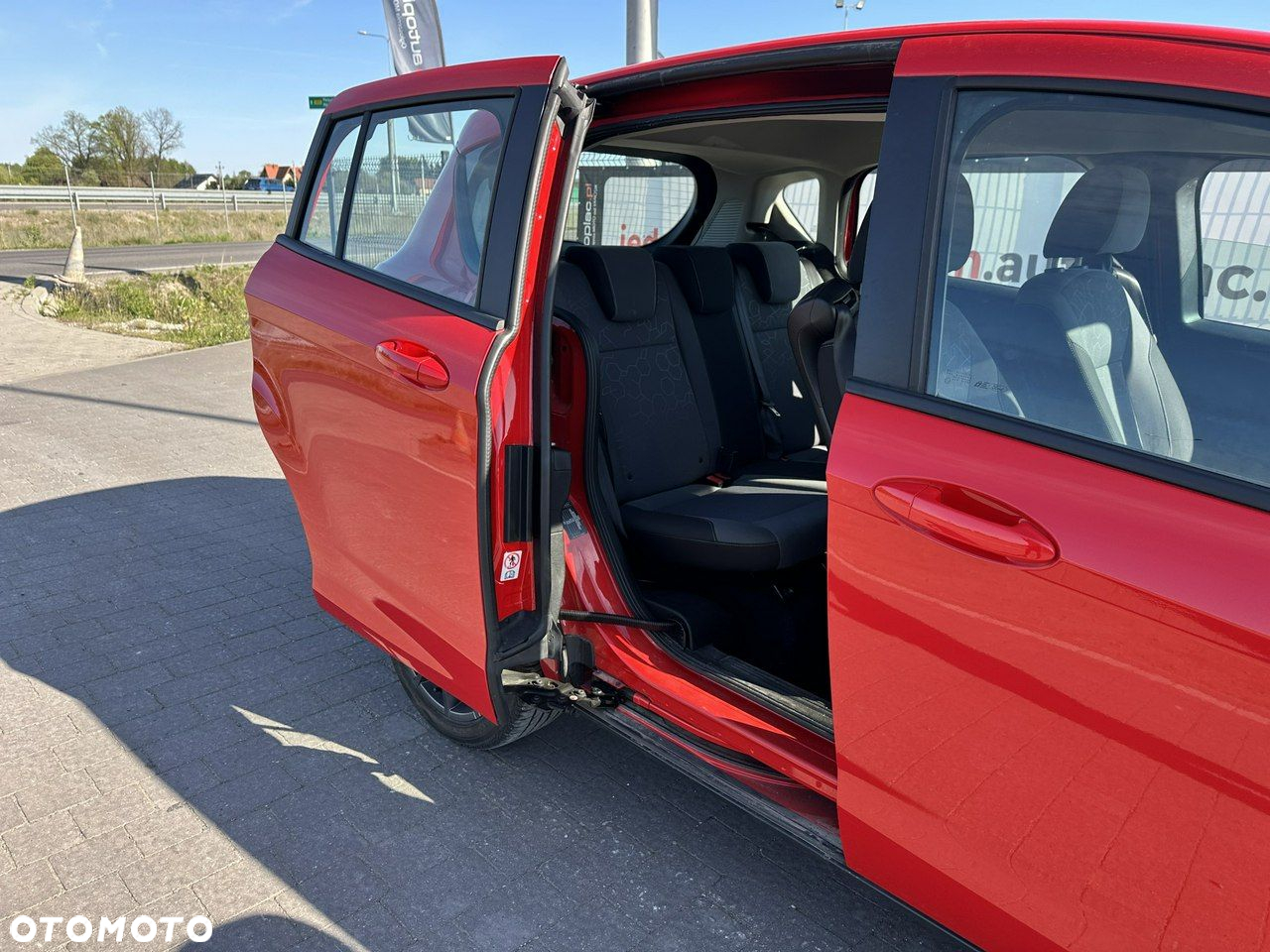 Ford B-MAX - 11