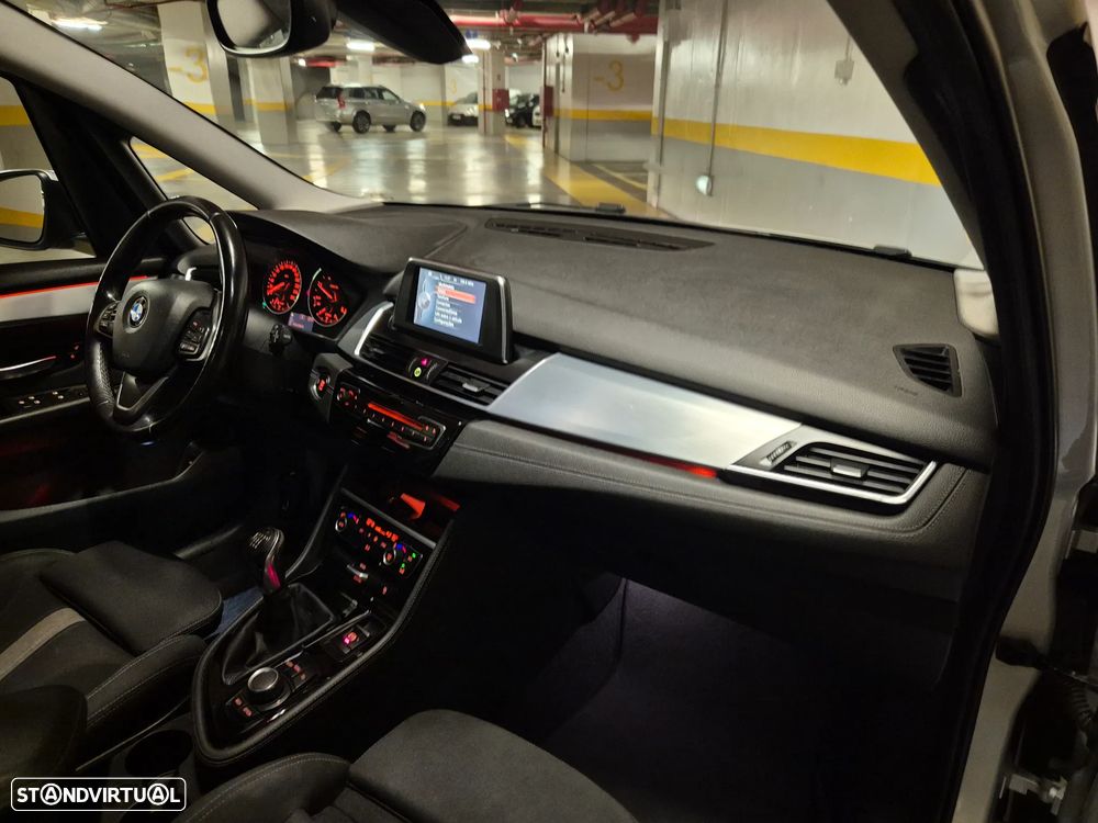 BMW 216 Gran Tourer d Line Sport - 44