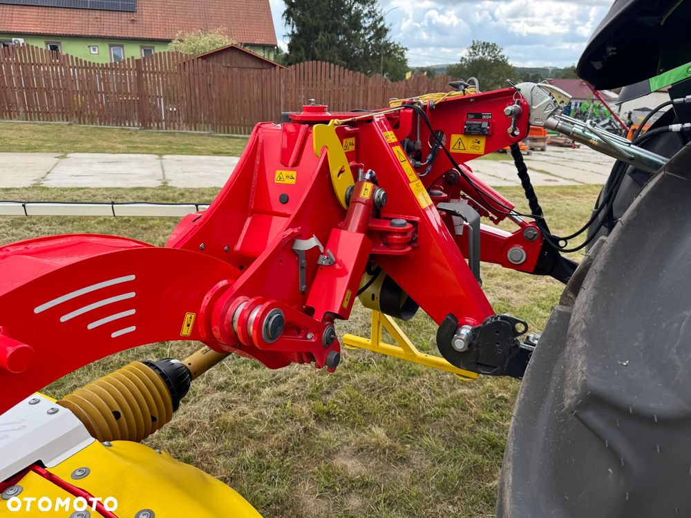 Pottinger Kosiarka Poettinger NOVACAT 302 - 9