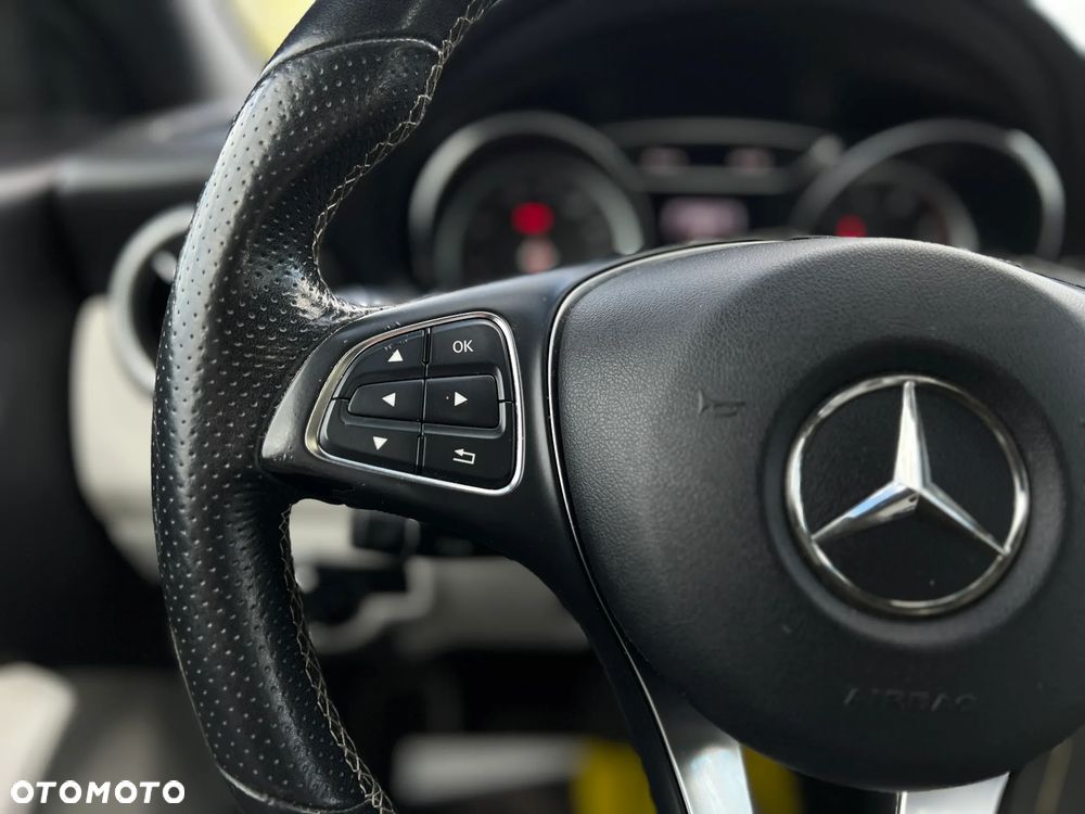 Mercedes-Benz CLA 250 7G-DCT - 22
