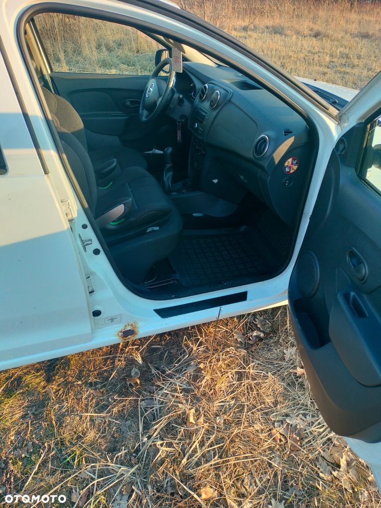 Dacia Sandero 1.2 16V Ambiance EU6 - 10