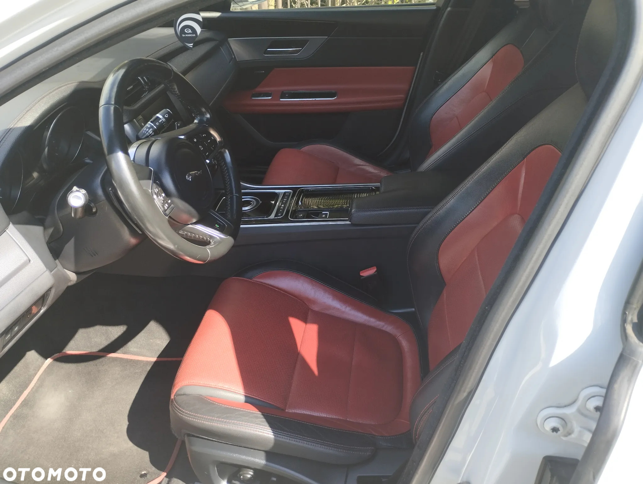 Jaguar XF 3.0 V6 AWD S - 9