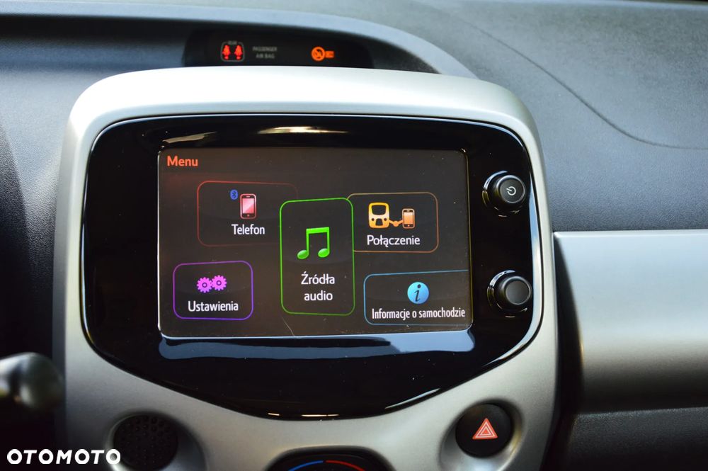 Toyota Aygo x-play touch - 19
