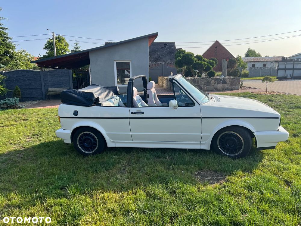 Volkswagen Golf - 6